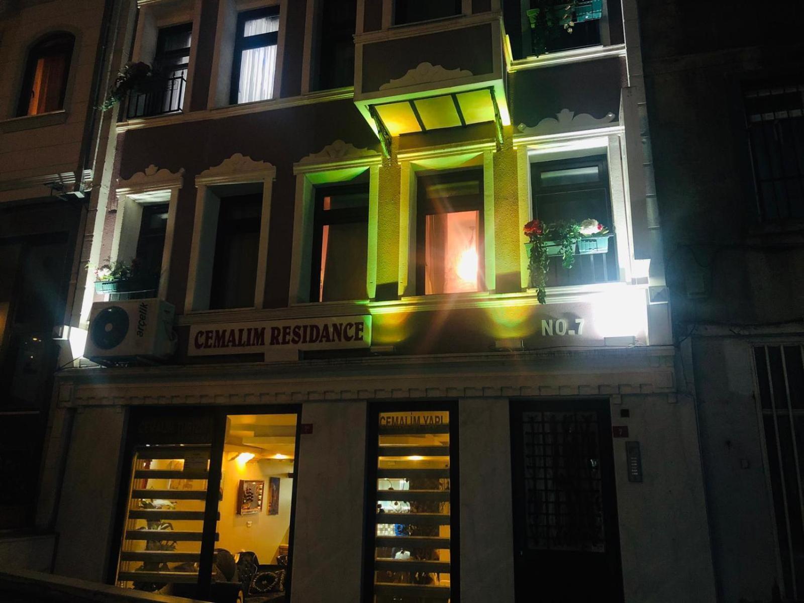 Taksim CMLM Apart Istanbul Bagian luar foto
